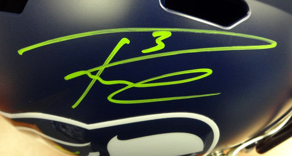 Russell Wilson Autographed Seattle Seahawks Flat Matte White Full Size  Speed Replica Helmet RW Holo Stock #178958 - Mill Creek Sports