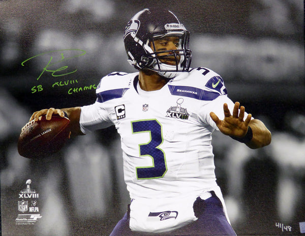 Russell Wilson Autographed Framed 24x30 Canvas Photo Seattle Seahawks Super  Bowl XLVIII RW Holo